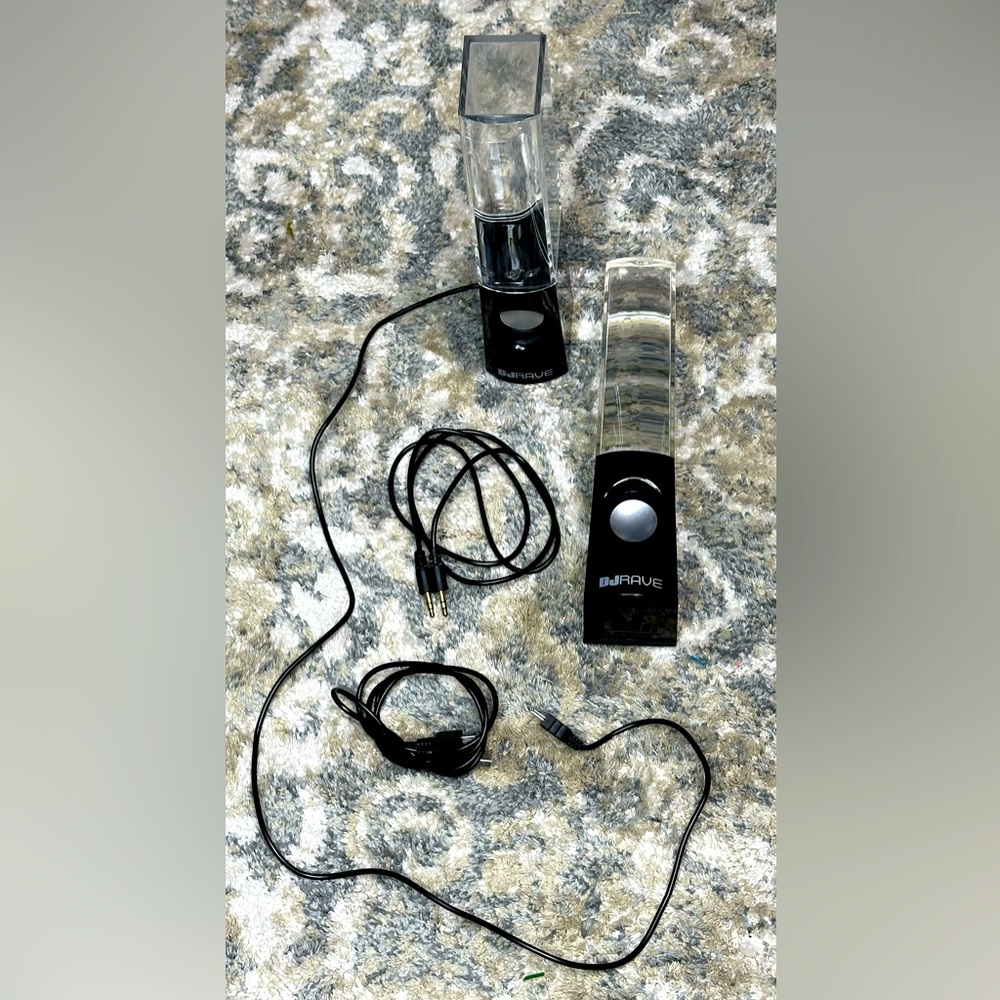 DJ Rave water dancing speakers with all wites included